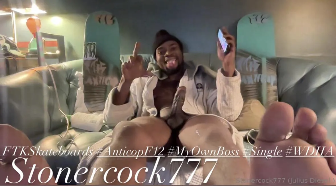 I’m straight, but I got a place to dump your pay check #ItsInMyBio