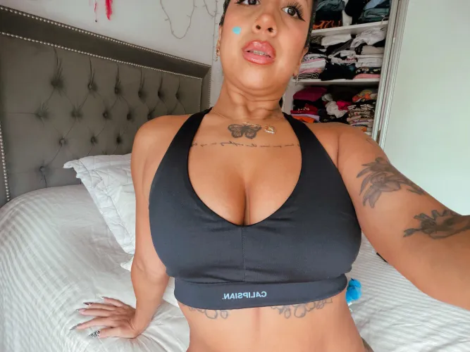 im súper busty and natural