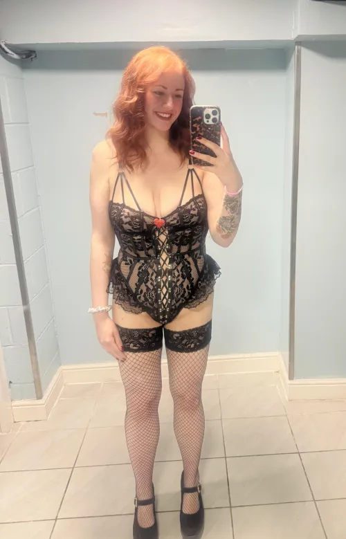 I’m the reason you find yourself reaching for your wallet and going brainless as you ignore your wife