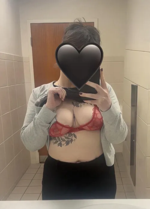 I’m the shy, slutty coworker