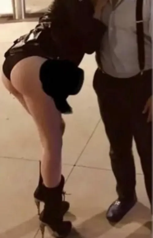 I'm the wife of a cuck, eager to be molded by men into their perfect obedient toy. Seeking men to train me into a submissive little đeep-throat and anal slut. Please hmu with asl and pics. Feel free to share with friends