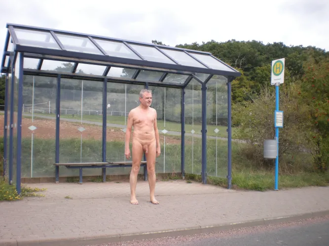 I´m waiting for the bus