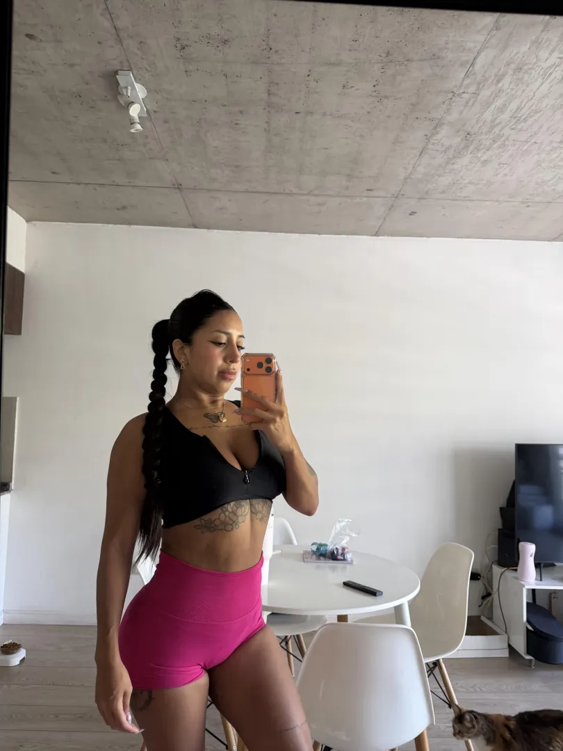 im your bad bitch, see me naked