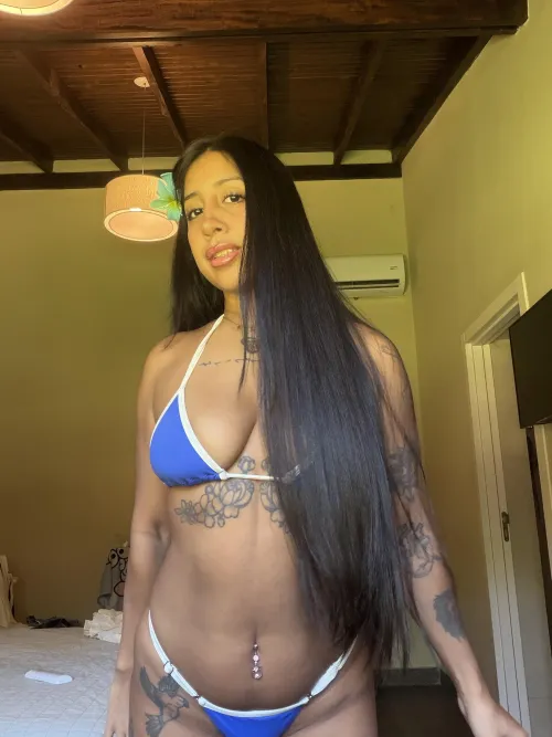 im your dream brunette with long hair 😈