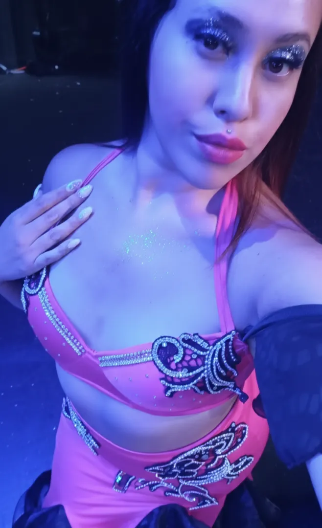 Imagine having a 32yo Bellydancer focused on you.GFE available with pics,videos & that mental connection you’ve been missing so much.Someone who makes u feel truly seen.I know ur mind is a labyrinth and I’d love to be the one to navigate it with 