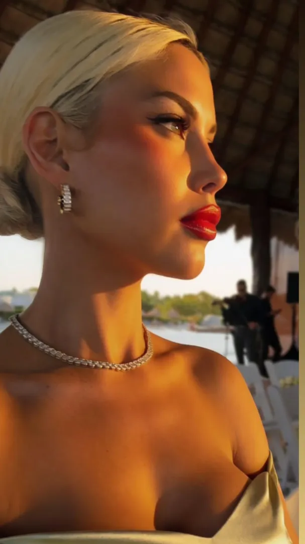 Insta story - [Latest]