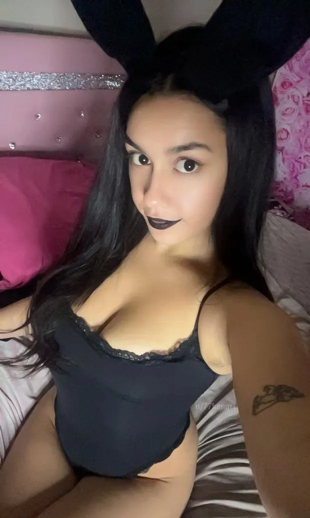 is a little bit of cleavage really all it takes to make you cum in your pants?