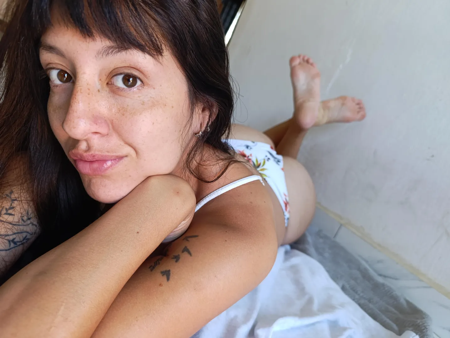 It's a hot day here. 