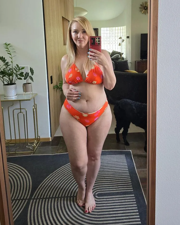 It's not about the size, it's about the attitude [F52]