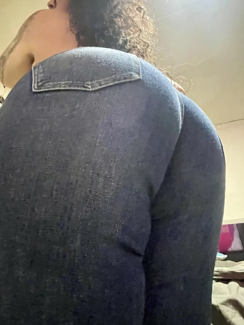 It's not just a pair of pants, it's the attitude with which you wear them. ✨