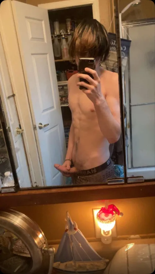 It’s not massive but I can work it perfectly. <3