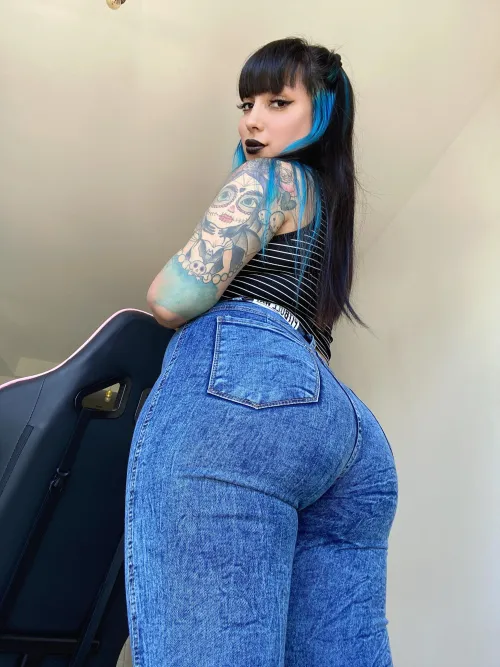 Jeans on, confidence up