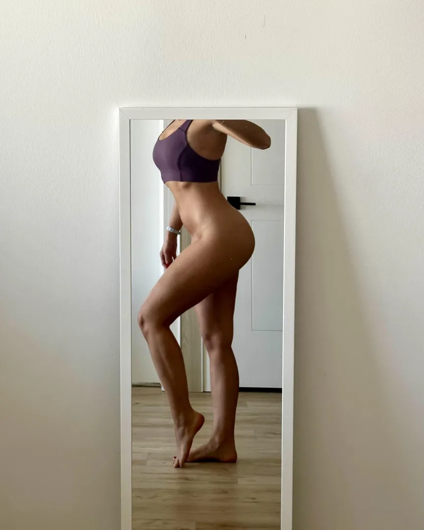 Jeep is in the garage, should I go topless today ?