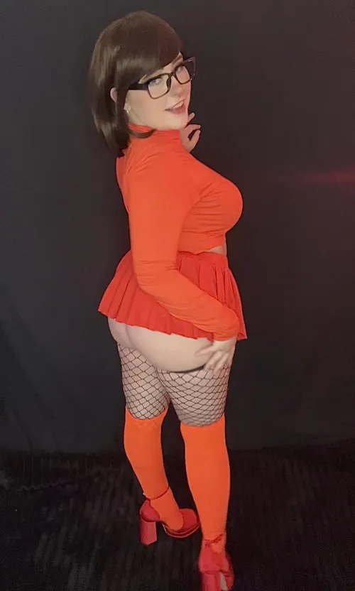 Jinkies! I think my skirt is too short 