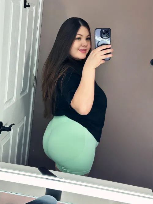 Just a cheeky little knowing it’s the weekend ❤️