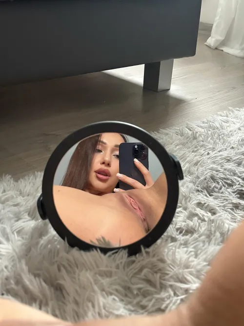 Just a perfect body doing her best to give you a boner