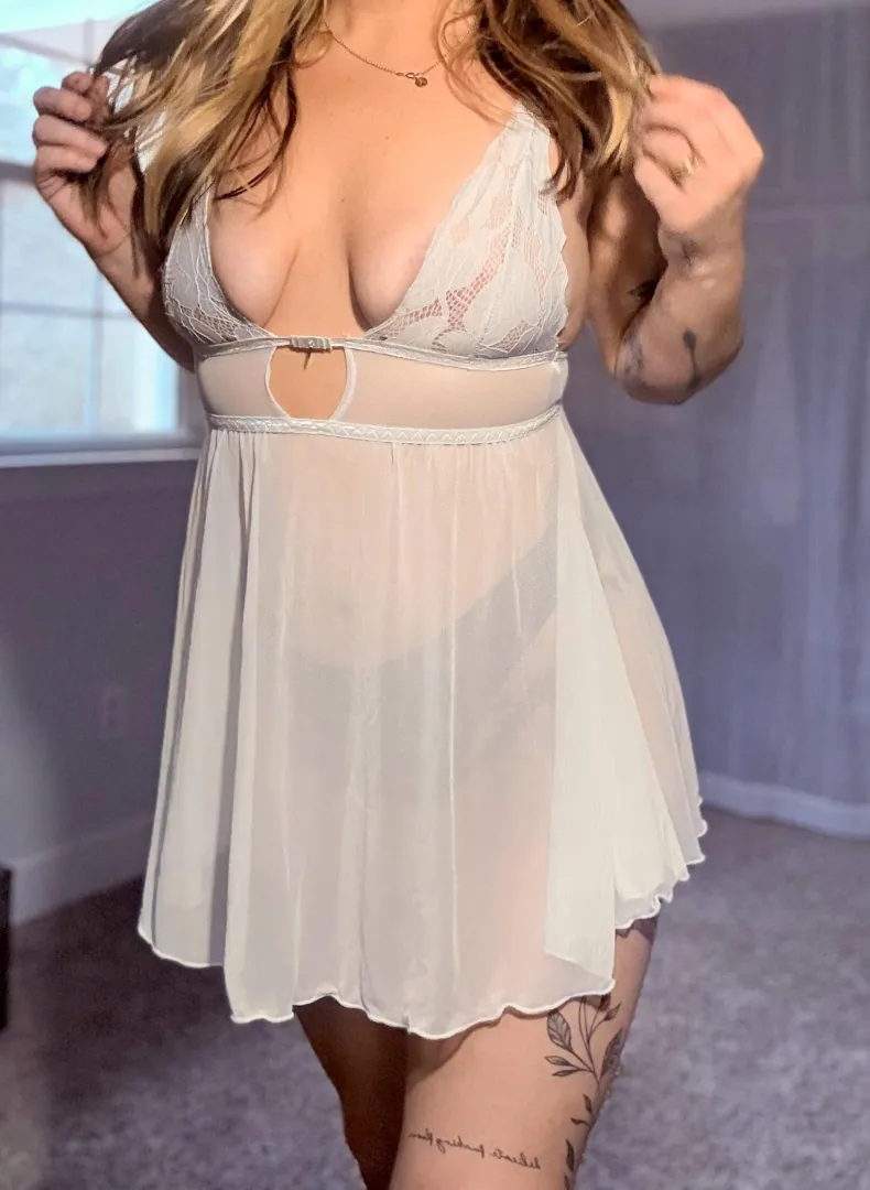 Just being a girls girl🩵