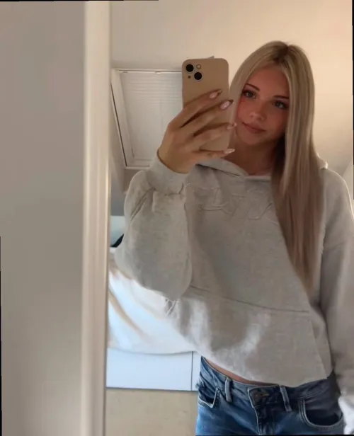 just hit 18 and i’m itching for fun wanna sneak around with me