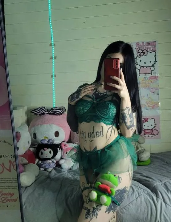 Just incase you're hungry I'm free this weeknd;)