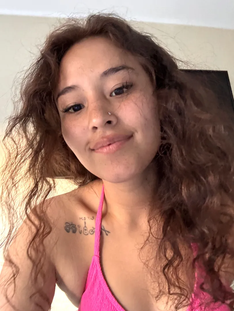 Just my natural cute selfie to keep you smiling