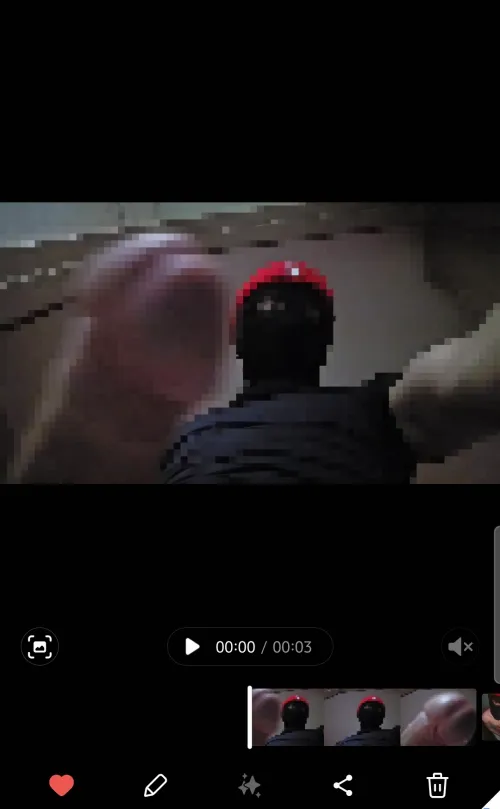 Just one of my fag-breaker vids. Send enough and I'll let you hit play, sub.