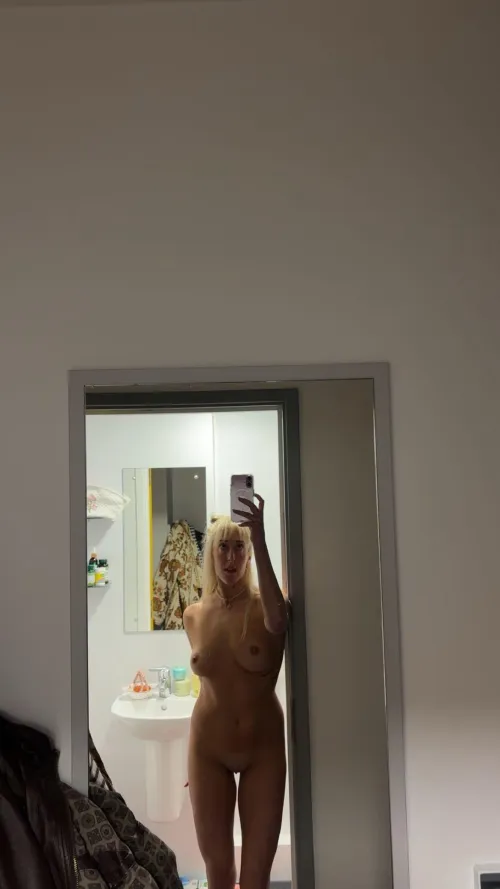 just your average girl next door :)