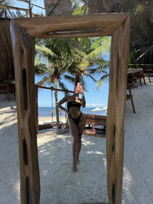 keeping it chic under the heat