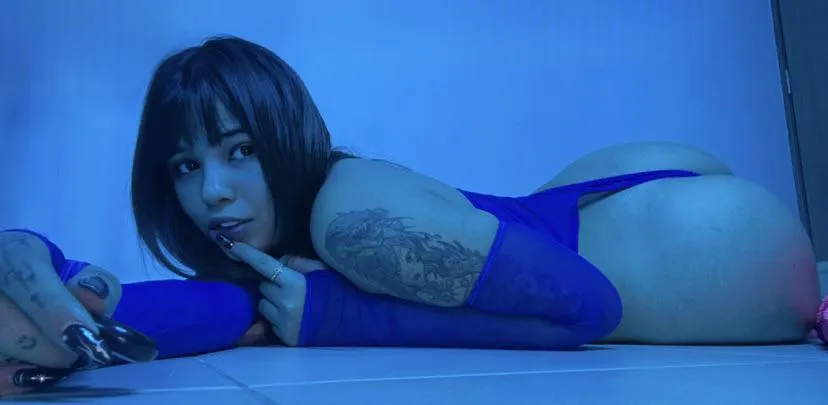 Kiss this cute face…or spank this ass. You choose