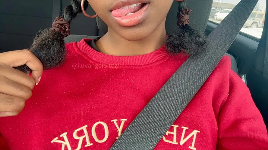 Kisses for good boys during Valentines Day 