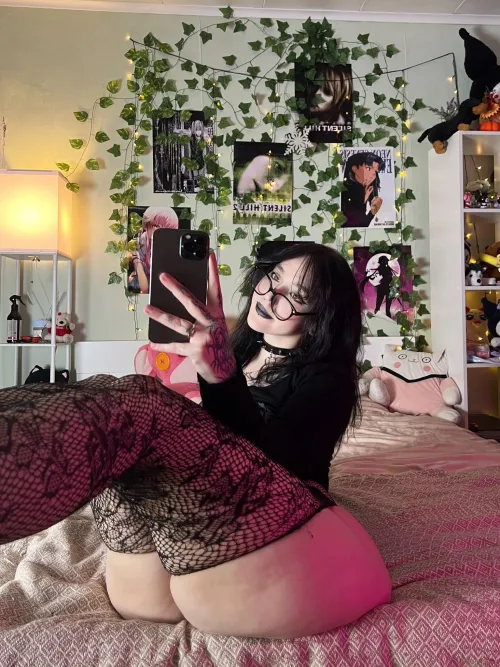 Know your place is on your knees whitebois