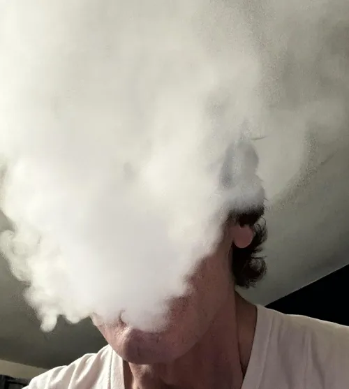 LA bttm looking for top(s)