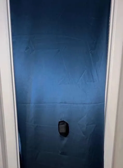 #LA Sexy CD looking to host in my gloryhole, only fit hung guys