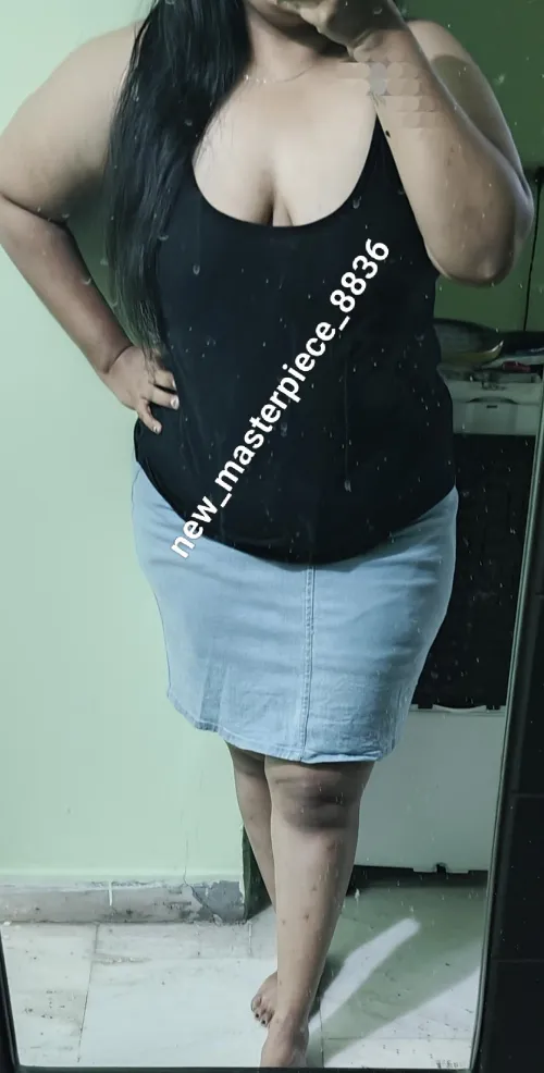 Late-night mirror check ✨