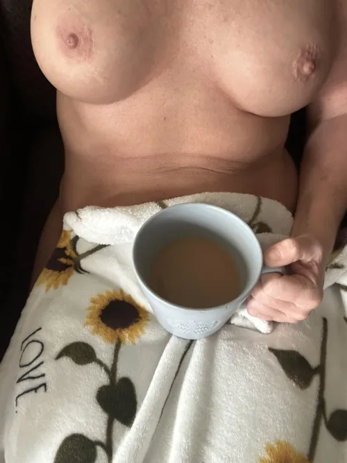 Lazy Sunday morning☕️