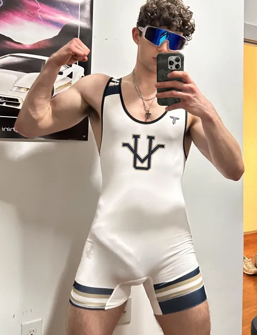 Leaking pre in my singlet