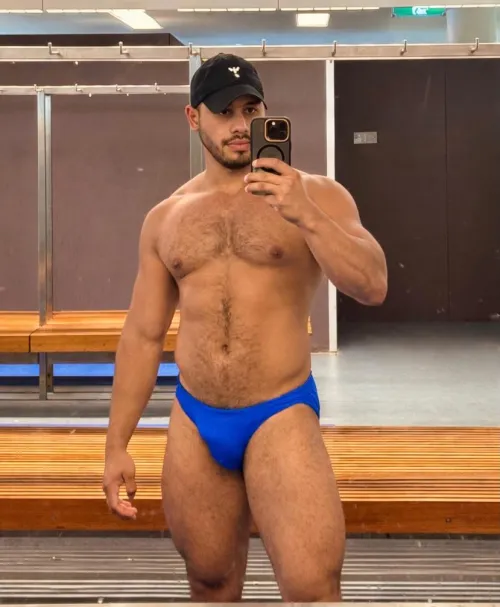 Leg day + swimming are my favourite days @adanssmith