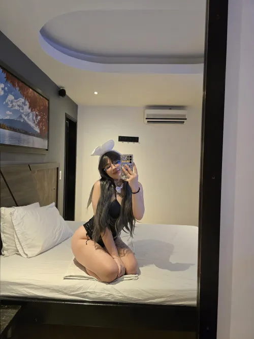 Let me be your obedient bunny, master <3