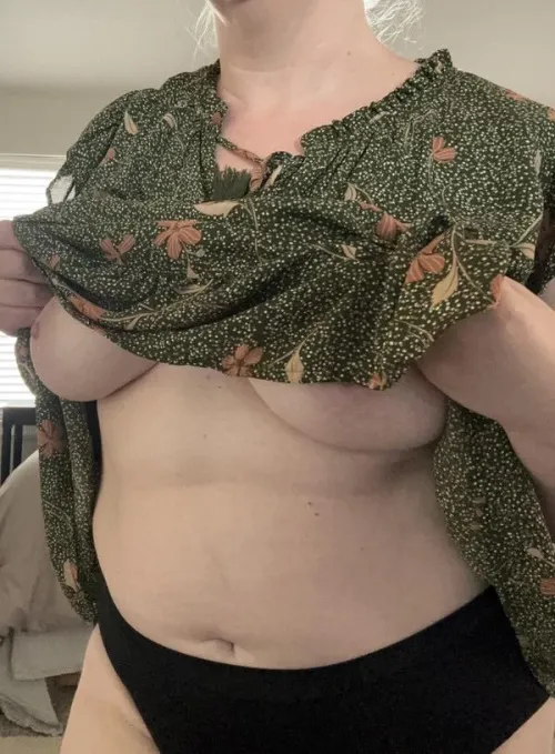 Let me lift my skirt for you