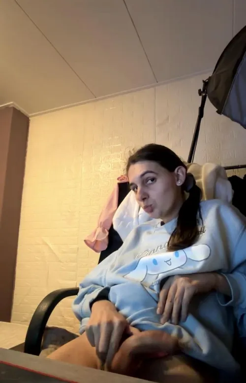 lets hope my girl wand will fit all the way down ur ass its a bit of a pointer wink