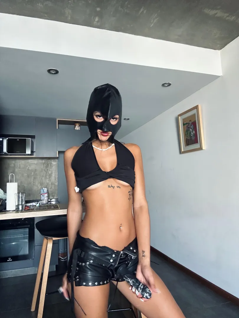 Let's play a game where you kneel down and then we'll see what happens...