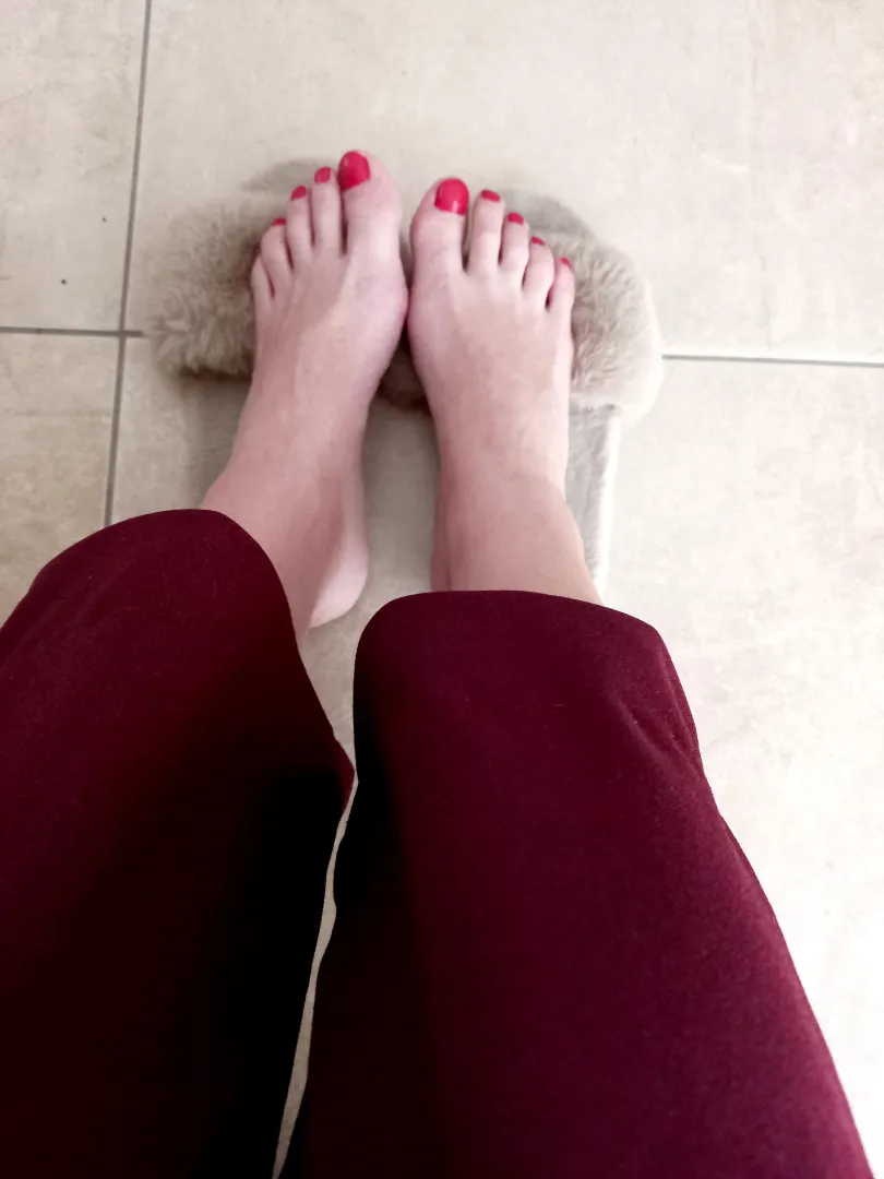 Let’s test something. How long did you look before reading this?(oc)