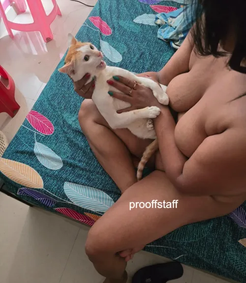 Letting her play....So that I play with her's later