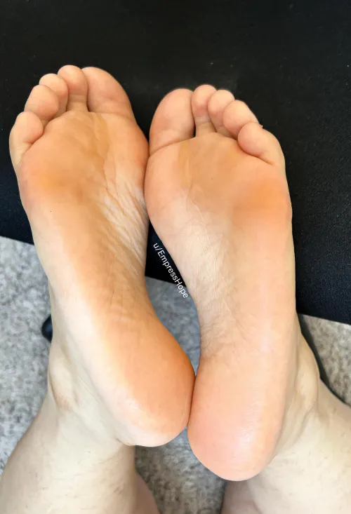 Lick my Arabic soles