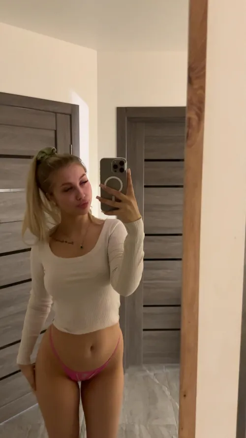 [lifestyle] who's nearby and up for hanging tonight?