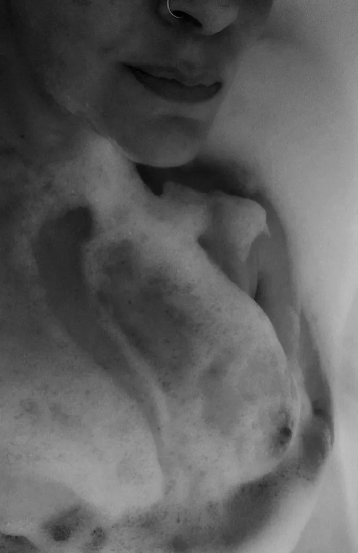 Lips and nips... always a favorite combo of mine  Happy Tuesday!