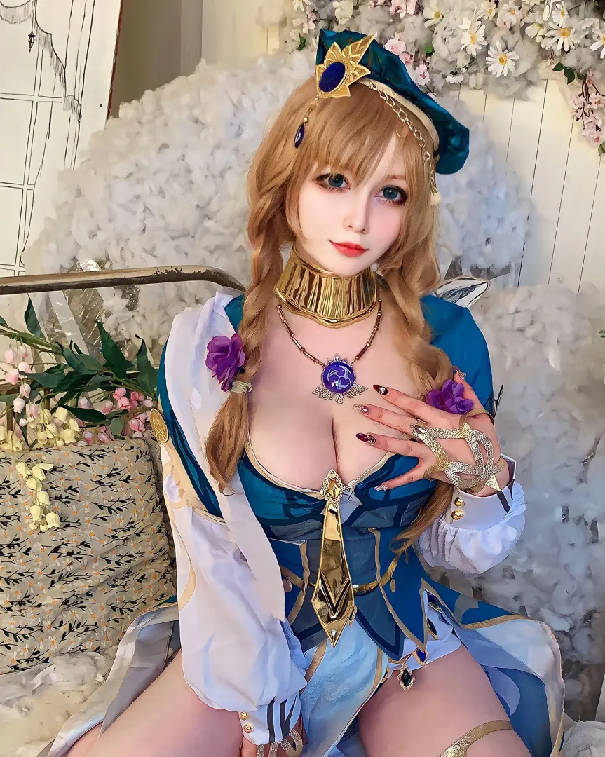 Lisa (Aww chan) [Genshin Impact]