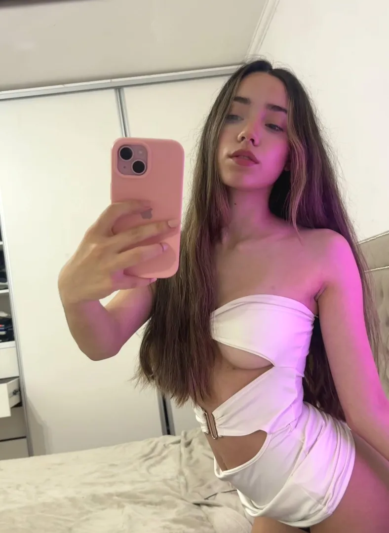 literally 18 and literally want an older guy so :p