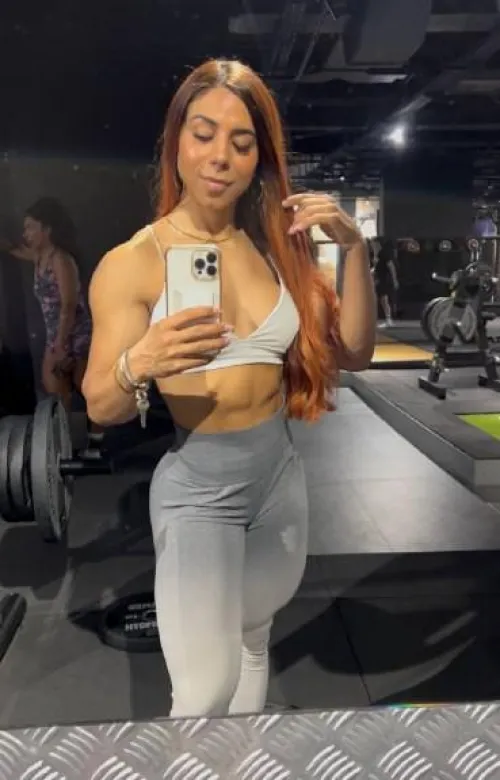 Live from the gym, here's my sports bra today