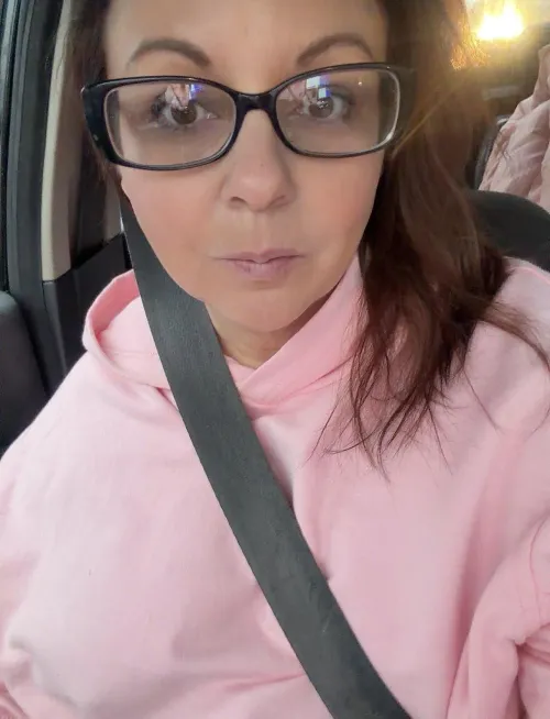 Lonely mommy needs/wants another mommy!