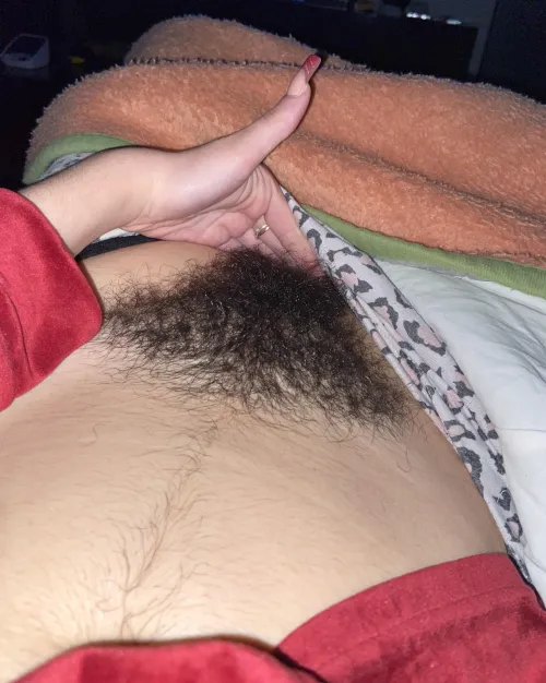 Long live the hairy girls